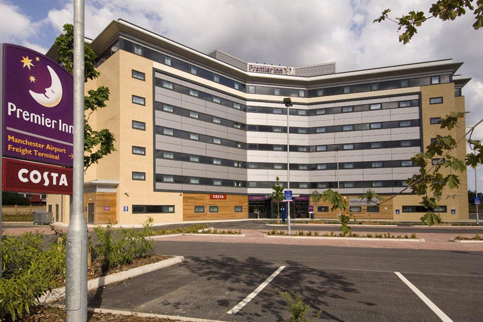 Premier Inn Manchester Airport Runger Lane North Hale  Bagian luar foto